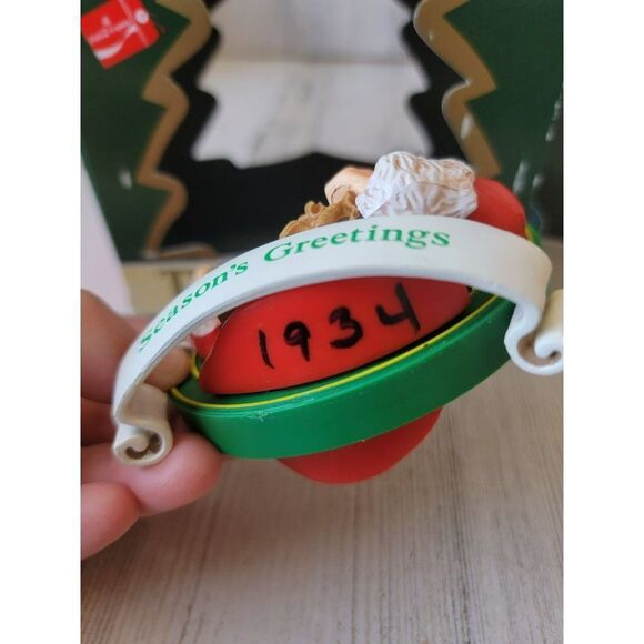 Coca-Cola trim a tree seasons greetings 1934 ornament Xmas decor - Picture 5 of 8